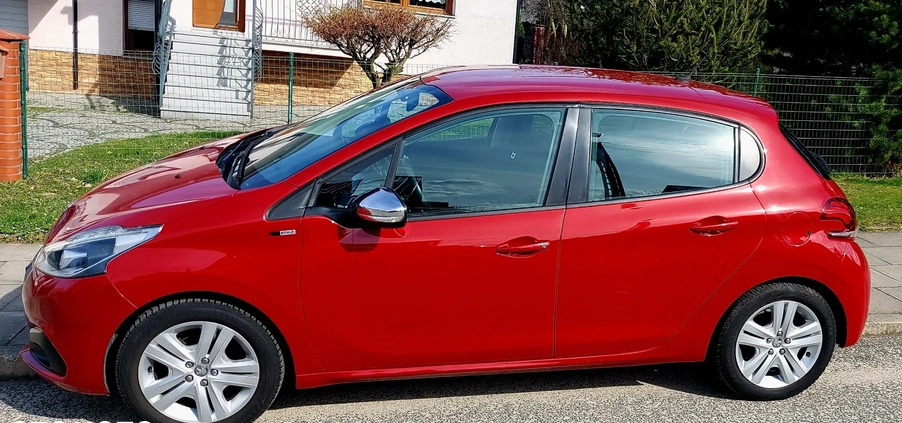 Peugeot 208 cena 27900 przebieg: 94000, rok produkcji 2016 z Prudnik małe 106